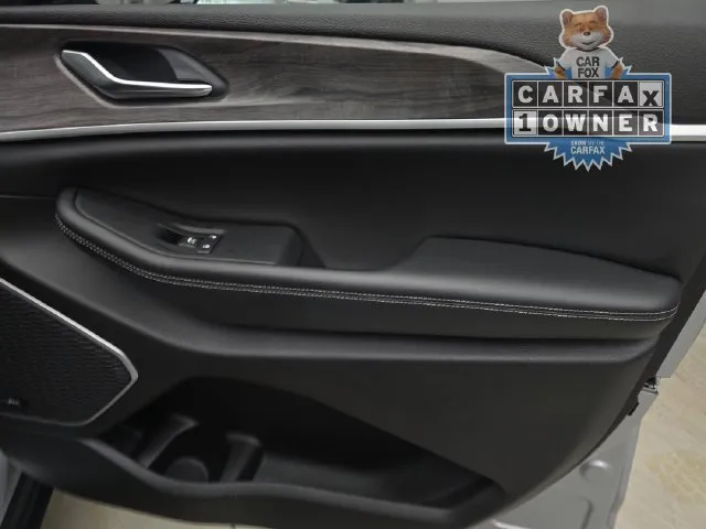 Jeep Grand Cherokee photo 28