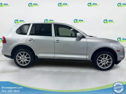 More photos of 2010 Porsche Cayenne at Drive Appeal Eden Prairie, MN