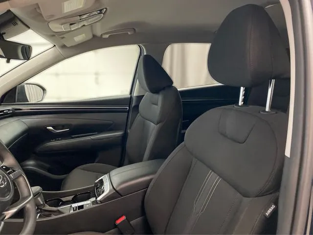2024 Hyundai Tucson SEL photo 2