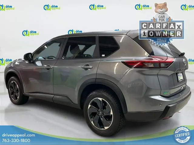 2024 Nissan Rogue SV photo 3