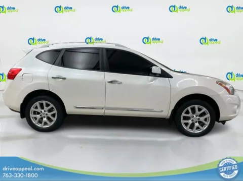More photos of 2012 Nissan Rogue SL at Drive Appeal Eden Prairie, MN