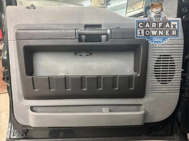 Ford F350SD photo 25