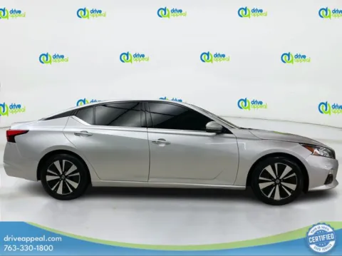More photos of 2020 Nissan Altima 2.5 SL at Drive Appeal Anoka, MN