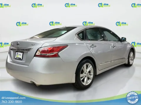 More photos of 2015 Nissan Altima 2.5 SV at Drive Appeal Anoka, MN