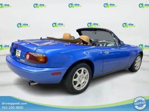 More photos of 1994 Mazda Miata at Drive Appeal Anoka, MN