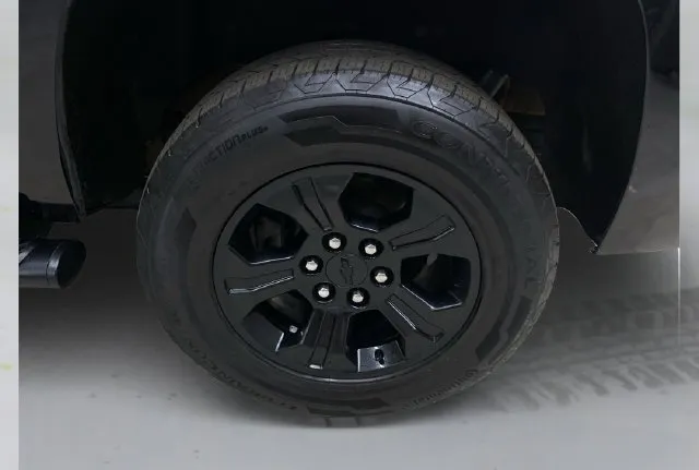 Chevrolet Tahoe photo 17