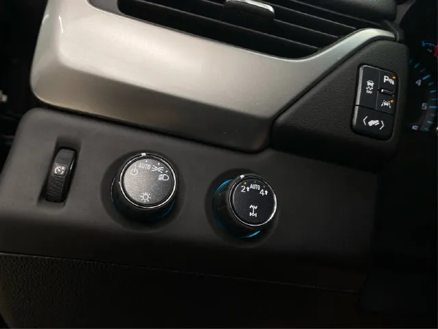 Chevrolet Tahoe photo 22