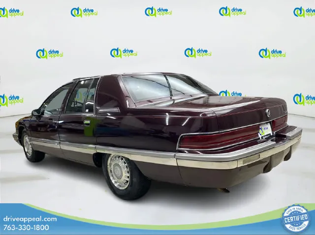 Buick Roadmaster photo 8