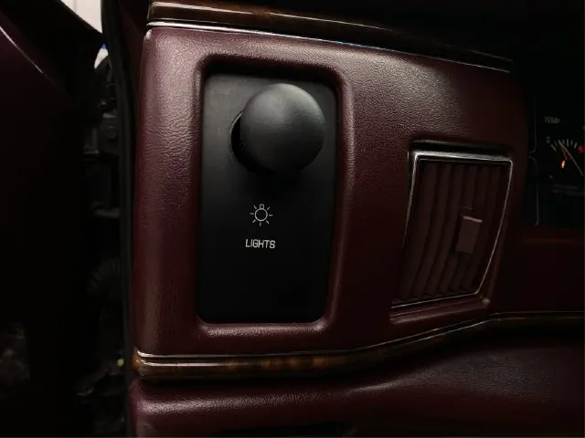 Buick Roadmaster photo 22