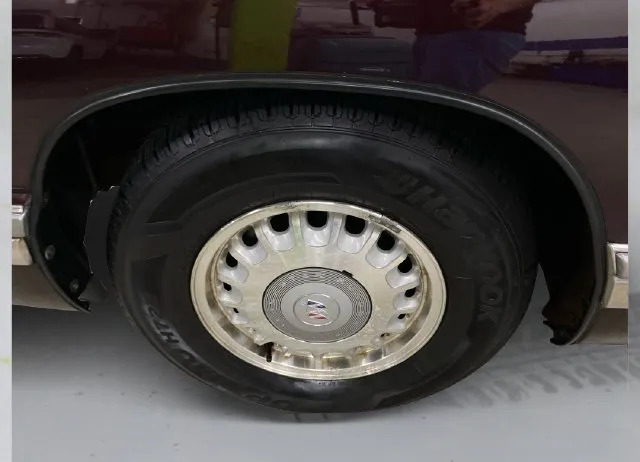 Buick Roadmaster photo 18