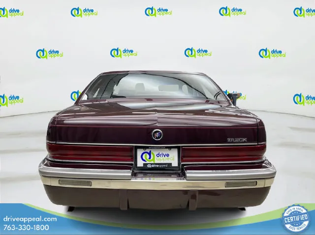 Buick Roadmaster photo 7