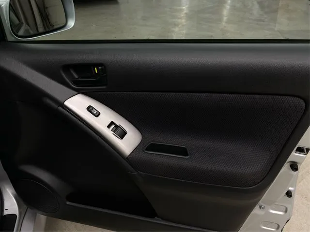 Pontiac Vibe photo 28