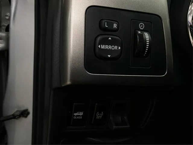 Pontiac Vibe photo 24