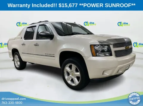 White 2013 Chevrolet Avalanche 1500 LTZ for sale in Anoka, MN