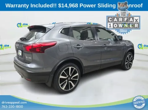 More photos of 2017 Nissan Rogue Sport SL at Drive Appeal Anoka, MN