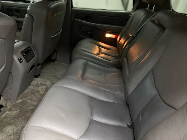 GMC Yukon photo 11
