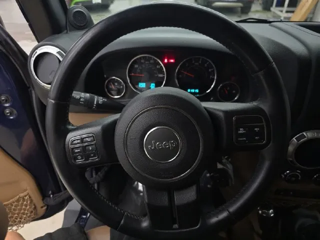 Jeep Wrangler photo 22