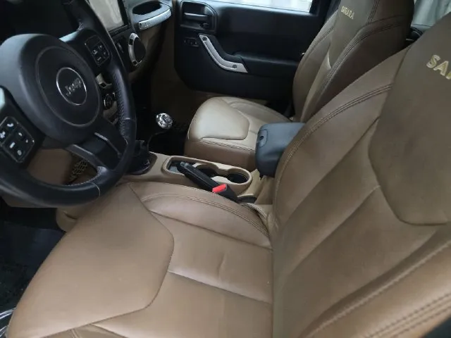Jeep Wrangler photo 10