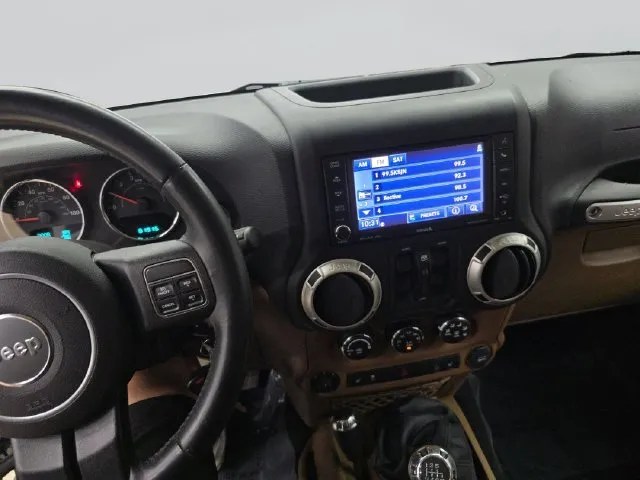 Jeep Wrangler photo 27