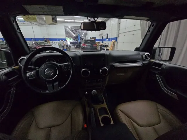 Jeep Wrangler photo 26