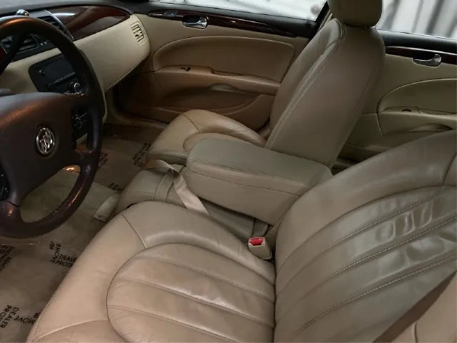 Buick Lucerne photo 10