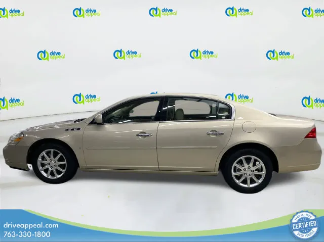 Buick Lucerne photo 9