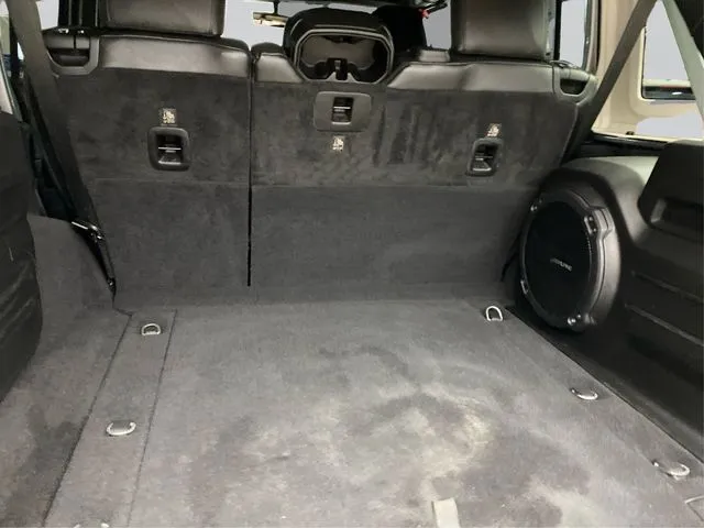 Jeep Wrangler photo 14