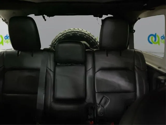Jeep Wrangler photo 20