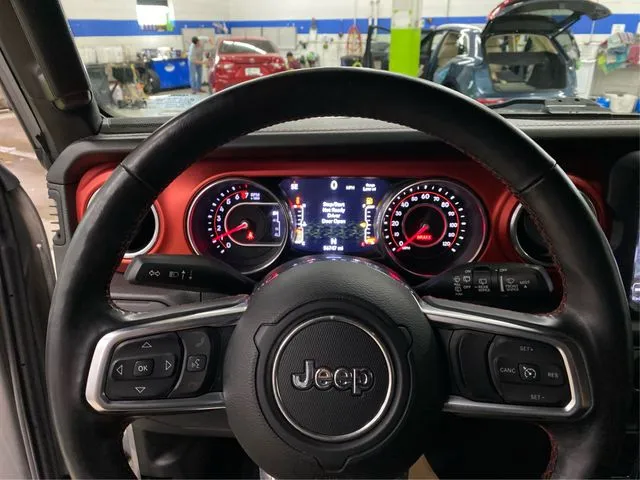 Jeep Wrangler photo 22