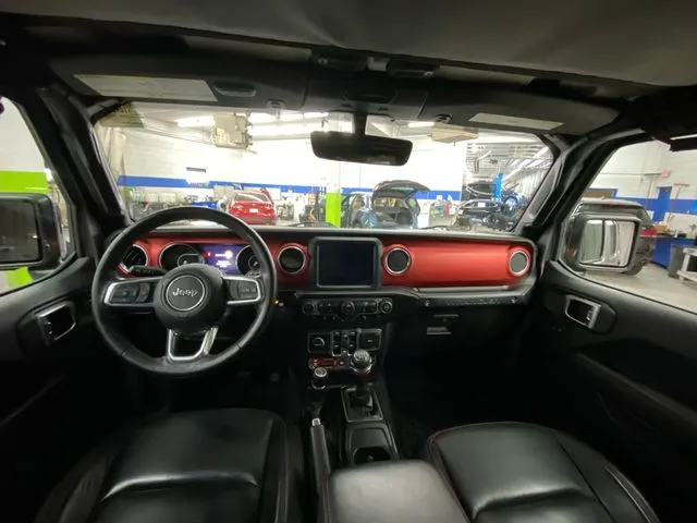 Jeep Wrangler photo 27