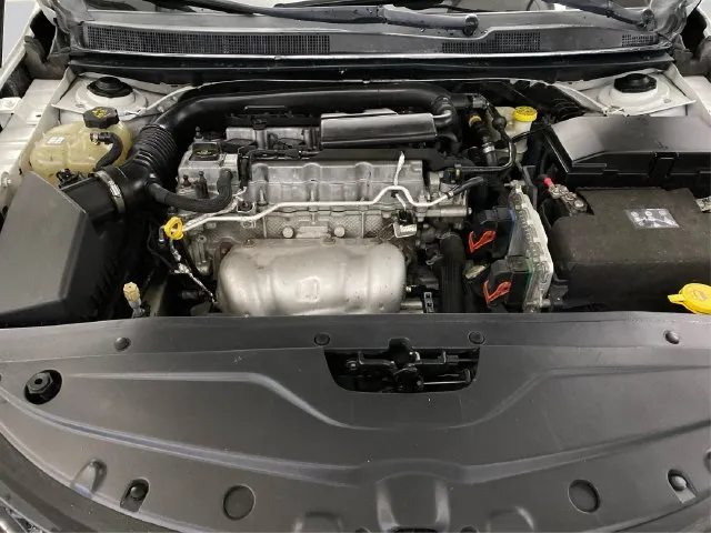 Chrysler 200 photo 13
