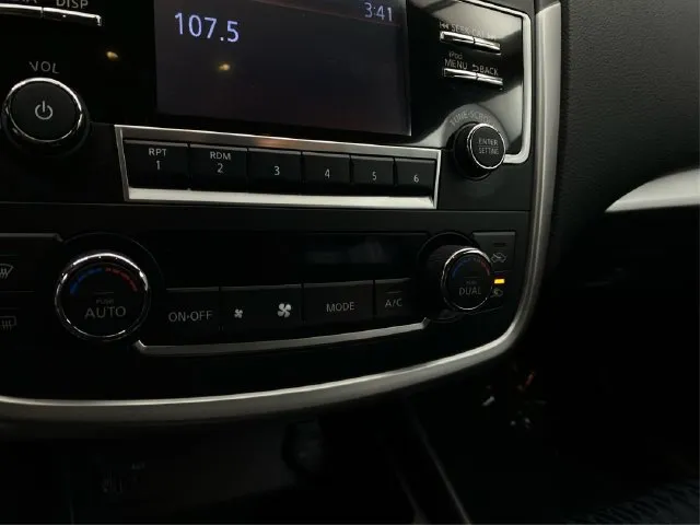 Nissan Altima photo 31
