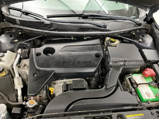 Nissan Altima photo 13