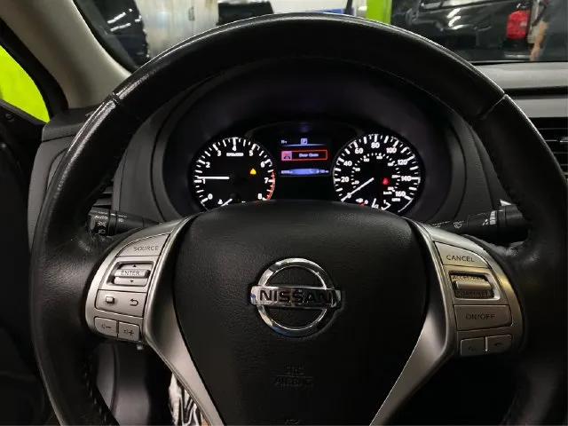 Nissan Altima photo 22