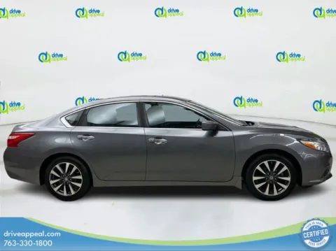 More photos of 2017 Nissan Altima 2.5 SV at Drive Appeal Anoka, MN