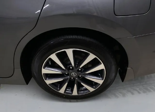 Nissan Altima photo 18