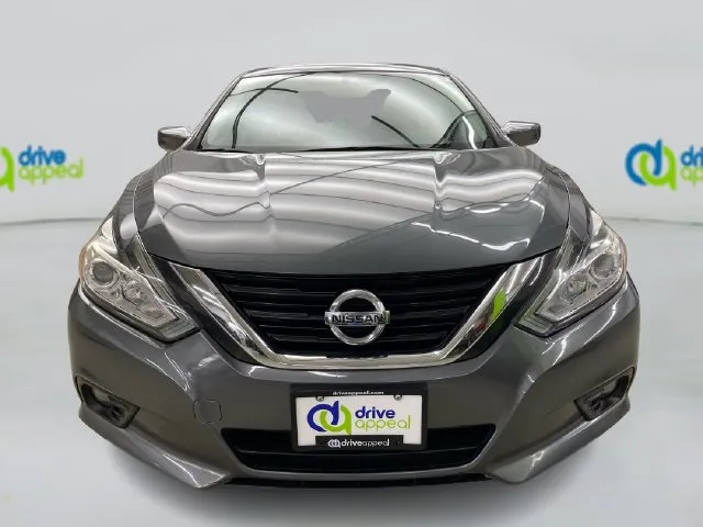 Nissan Altima photo 15
