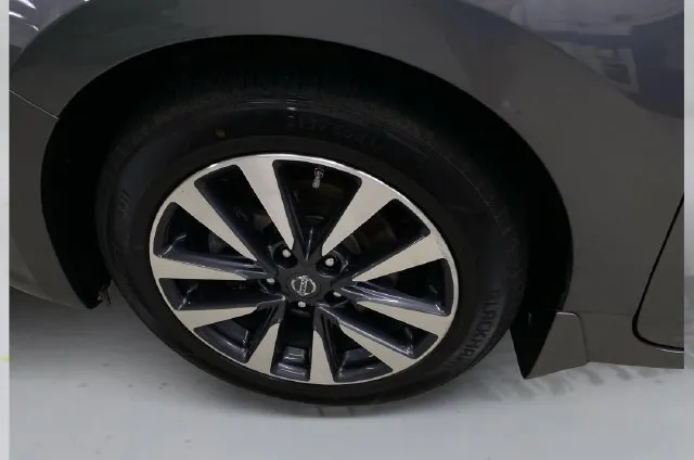 Nissan Altima photo 19
