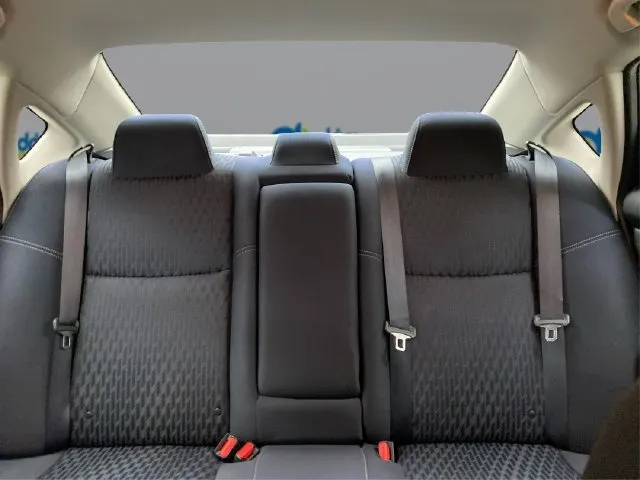 Nissan Altima photo 20