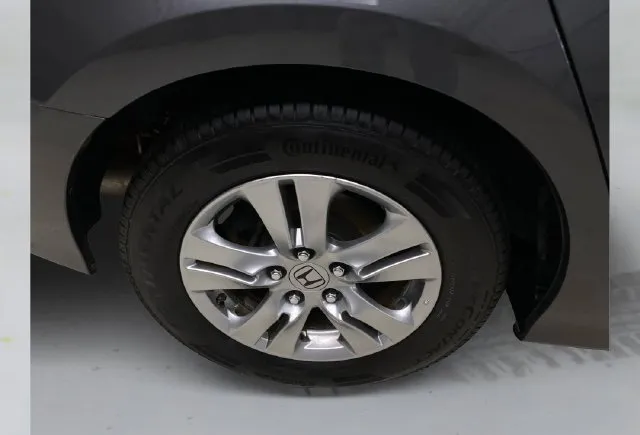 Honda Accord photo 17