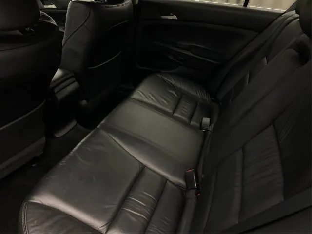 Honda Accord photo 11
