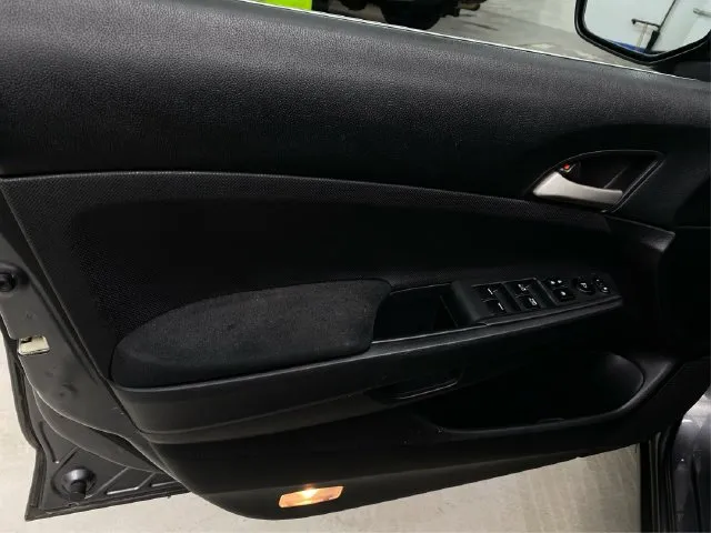 Honda Accord photo 25