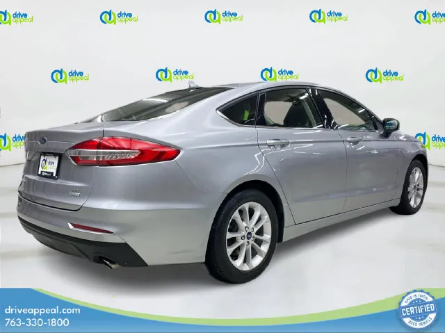 Ford Fusion photo 5