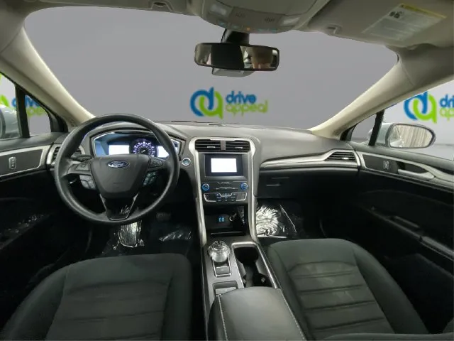Ford Fusion photo 27