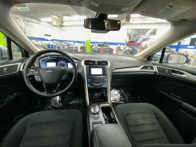 Ford Fusion photo 26