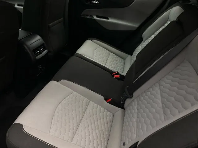 Chevrolet Equinox photo 11