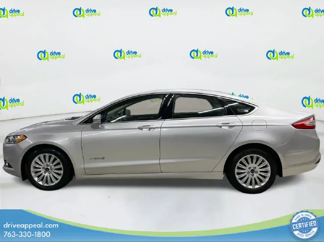 Ford Fusion photo 9