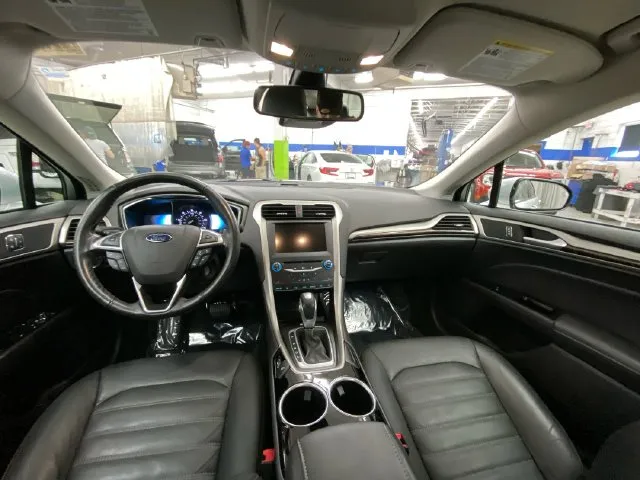Ford Fusion photo 27