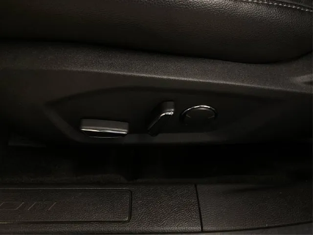 Ford Fusion photo 24