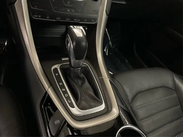 Ford Fusion photo 31
